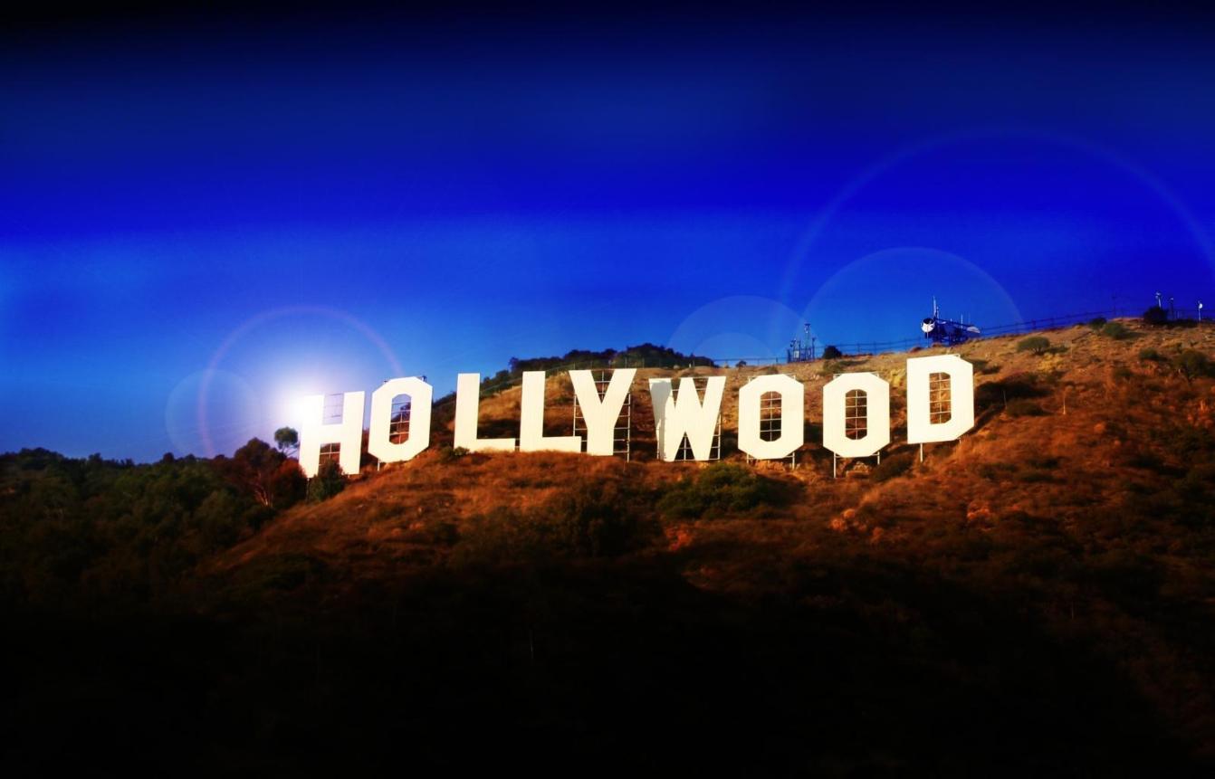 Come le case delle celebrità influenzano il mercato immobiliare locale a Hollywood?