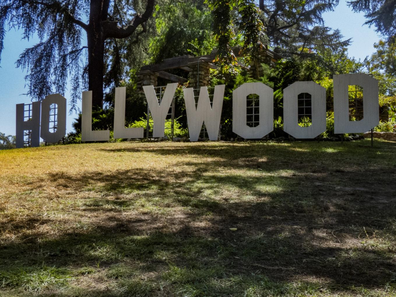 Quali sono le caratteristiche più esclusive delle case delle celebrità a Hollywood?